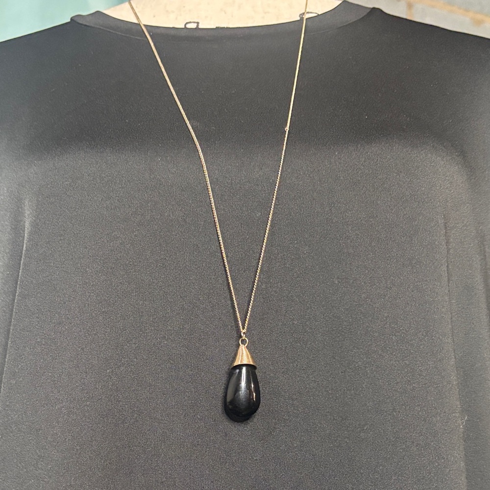 Vintage Black Onyx set in 14k GF Wire
